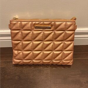 Poppy & Peonies Quilted Metallic Crossbody Pouch in Rose